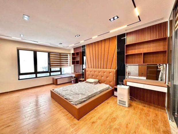 Bán nhà võ chí công 50m²*6tầng thang máy, lô góc, phân lô ô 6650334