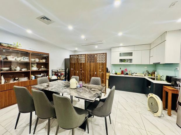 Bán tòa nhà vp lạc long quân, tây hồ - 288m² x 8t có hầm - 6650553