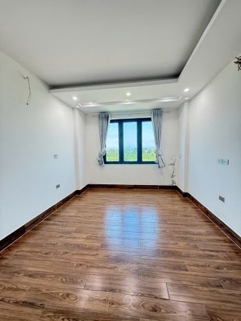 Nghĩa lộ nhà 4 tầng dt 42m2- ngõ thồng tứ tung ô tô tránh . 6650947