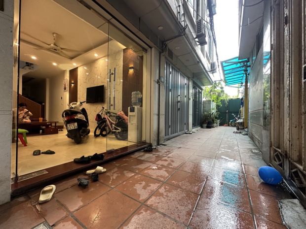 Định công 36m 6 ngủ, sổ vuông, đủ nội thất chỉ 7,65 tỷ 6651940