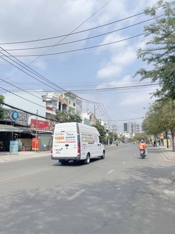Siêu phẩm 4 tầng mặt tiền kinh doanh 117m²  ngay chợ đêm 6652031