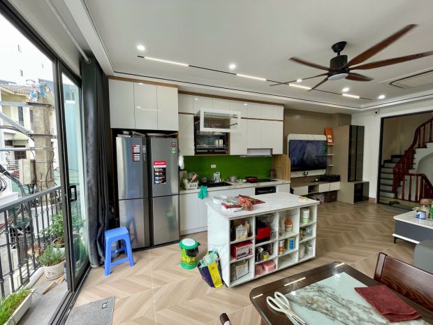 Nhà đẹp 6 tầng kẻ tạnh  full đồ  thang máy  ô tô đỗ 6652511