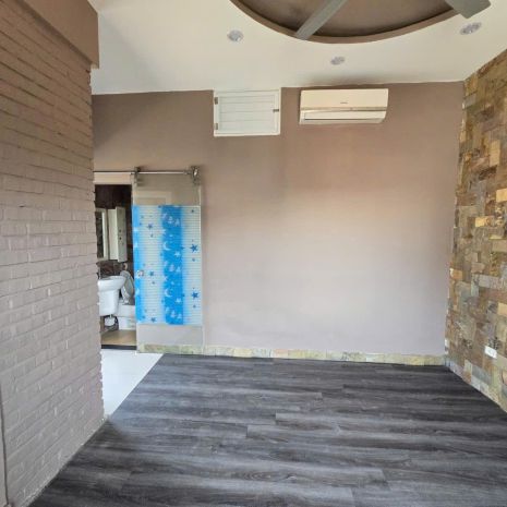 Chính chủ rất cần bán căn biệt thự mặt phố ven sông, 180m2, 6652758
