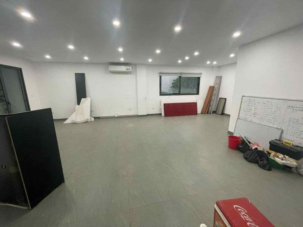 Cho thuê mbkd ngõ ô tô tạ quang bửu, 3 tầng x 70m2, thông 6653059