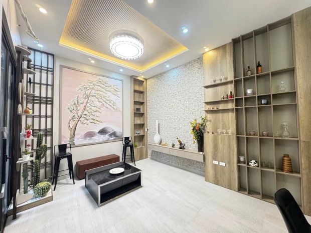 Hiếm. bán nhà nguyễn văn cừ lb 52m2, 5t, ô tô đỗ cửa, dân 6653344