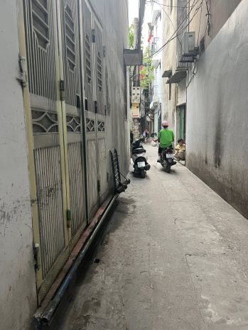 Bán nhà đẹp ngõ 59 phố quan hoa  61m2   sân rộng  ở ngay 6653862
