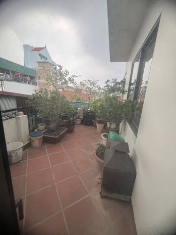 Bán nhà đẹp ngõ 59 phố quan hoa  61m2   sân rộng  ở ngay 6653867