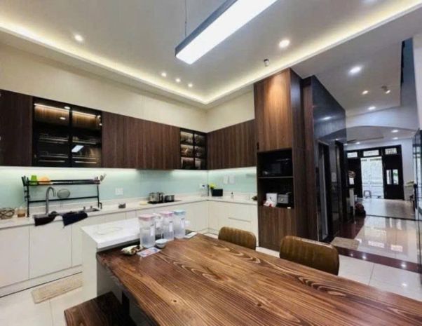 Chính chủ bán nhà mặt tiền 4 tầng đường lê đức thọ - 6654593