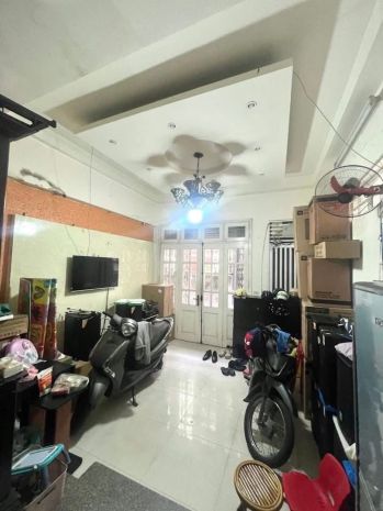 Xuân thuỷ  lô góc 2 thoáng  30m² x 5t  view biệt thự 6654717