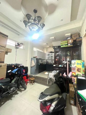 Xuân thuỷ  lô góc 2 thoáng  30m² x 5t  view biệt thự 6654719