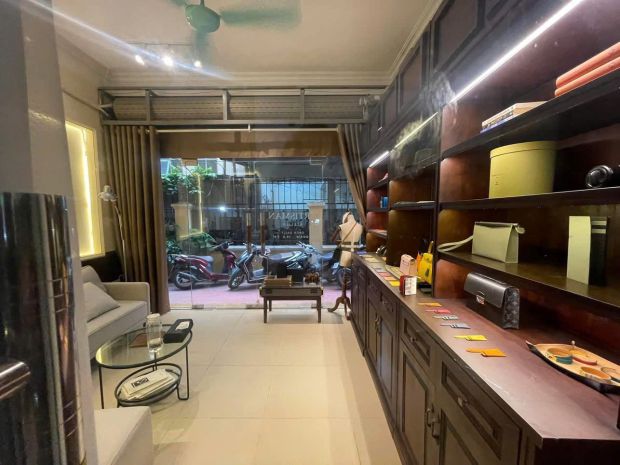 Bán nhà lý nam đế 66m², 6 tầng, 2 thoáng, có thang máy 6654889