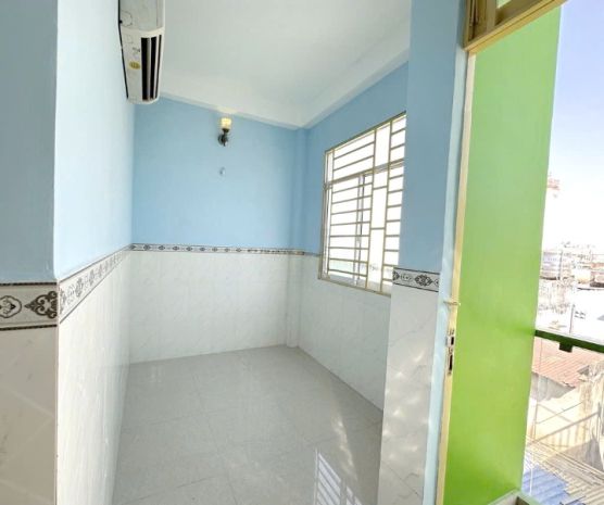 Nhà góc 4 tầng hẻm cụt sát đường bình tiên p3q6 .giá: 2.4 tỷ 6655330
