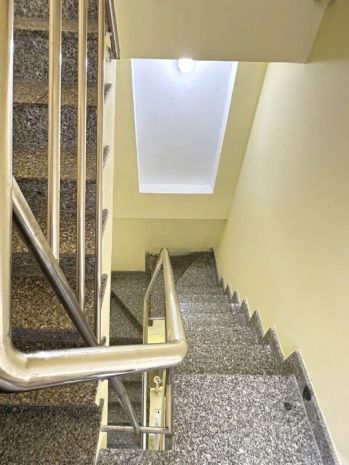 Nhà góc 4 tầng hẻm cụt sát đường bình tiên p3q6 .giá: 2.4 tỷ 6655333