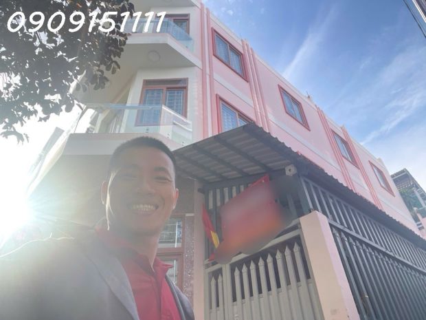 Nhà mới 3 tầng- 86m2- nhỉnh 8 tỷ- huỳnh tấn phát- quận 7 6655400