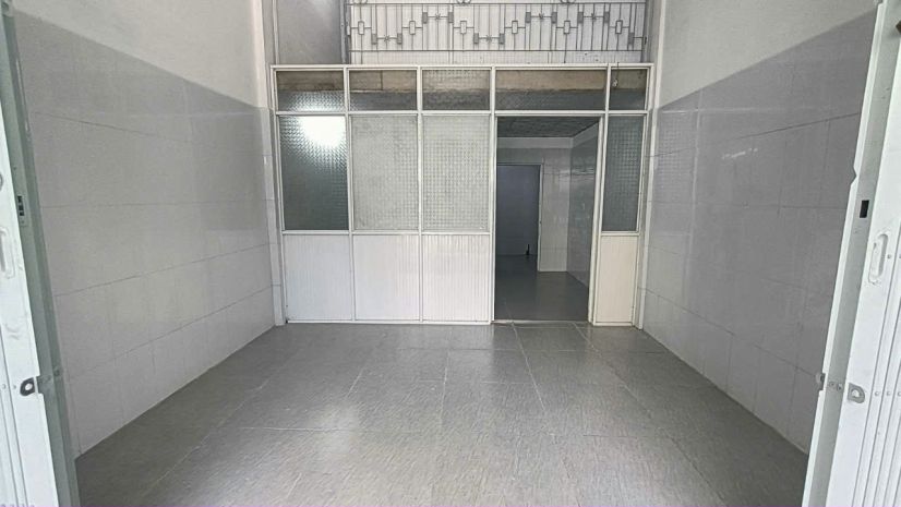 Nhà 5 triệu 1 phòng ngủ kdc 91b ô tô đậu trước nhà 6655523