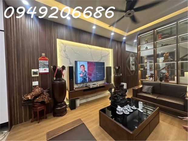 Nhà 3 tầng về ở ngay,dt 81m2.mt4.5m. trần bình trọng p.trần 6655536