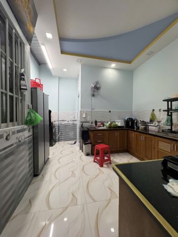Bình tân, gần mặt tiền, kế chợ, nhà 4 tầng,72m, giá rẻ. 6655807