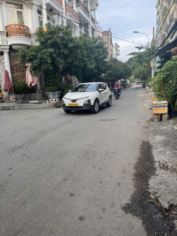Bình tân, gần mặt tiền, kế chợ, nhà 4 tầng,72m, giá rẻ. 6655812