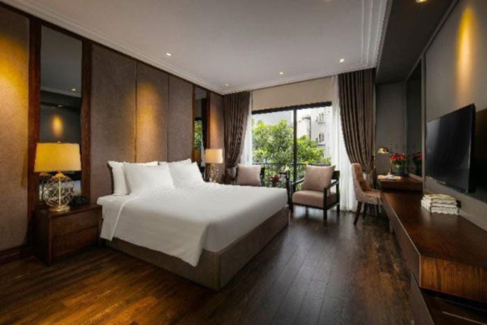 Bán tòa khách sạn phố trần thái tông - dòng tiền 180trth - 6656263