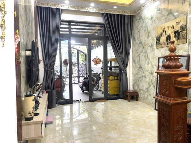 Bán nhà 4 tầng mặt tiền kinh doanh  hiệp bình chánh  75m² 6656750