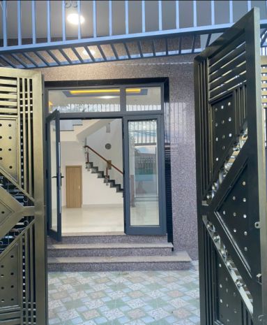 Bán nhà vĩnh ngọc nha trang dt:87m2 ngang 5,3m
giá chỉ 6656989