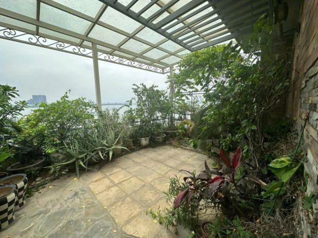 Bán nhà mặt hồ tây  phố trích sài  5 tầng thang máy 6657151