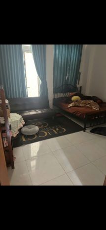 Phòng trọ ngay chợ phạm văn hai, có ban công,sân thượng chỉ 6658237