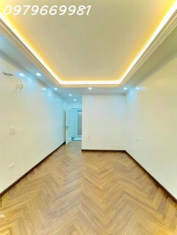 Dương văn bé cực hiếm - gần phố - 6 tầng - thang máy 6658316