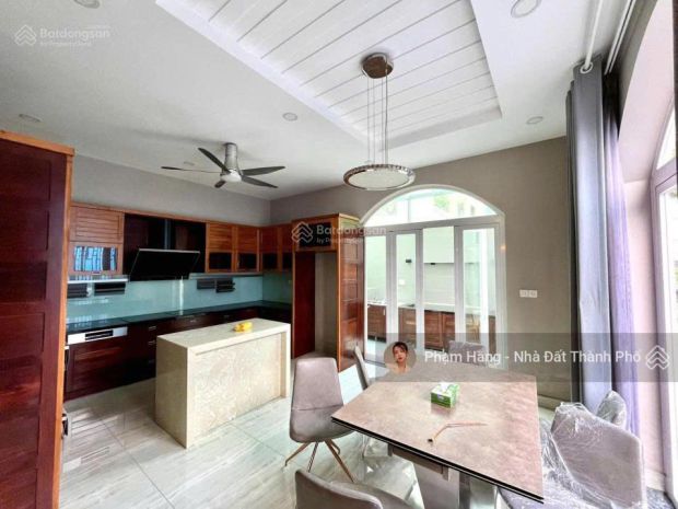 Cho thuê biệt thự cityland emart garden hills có hồ bơi 6658563
