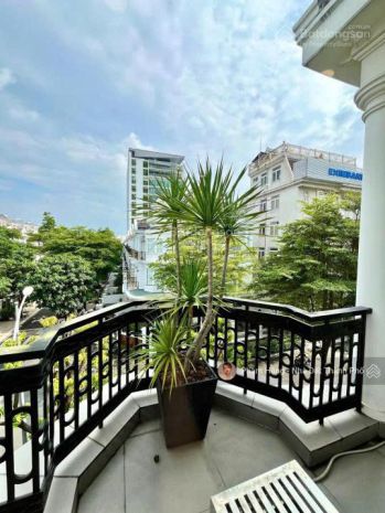 Cho thuê biệt thự cityland emart garden hills có hồ bơi 6658565