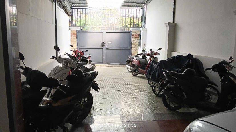 Bán chdv mặt tiền đường số 5, linh trung. 123m2, 4tầng, 9.8 6659616