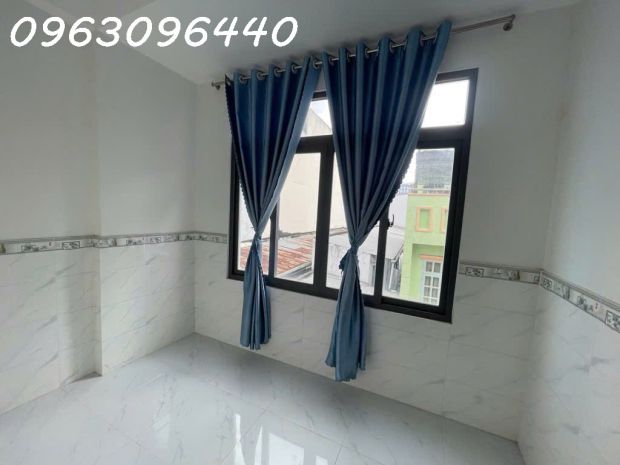 Bán gấp nhà hẻm oto bùi văn ba, quận 7, dt 36m2, 4 tầng, 6660359