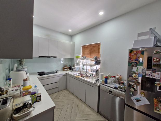 Mặt tiền nội bộ  kdc dương hồng  5x20m  hầm 2 lầu st 6662405