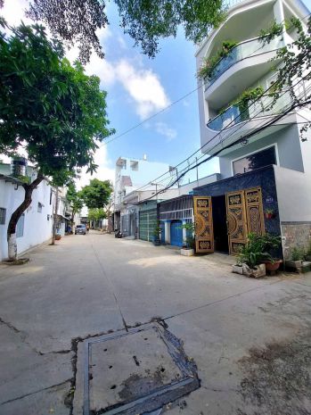 Bán gấp đất mặt tiền thạnh lộc 52  q.12  1.233m2 1.033m2 6663349