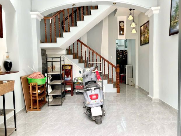 Nhà đẹp hẻm ô tô  nguyễn kiệm trung tâm tp 6663687