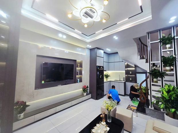 Bán nhà dương văn bé 2326m2. 4 tầng. mặt tiền 3.8m. giá 6664535