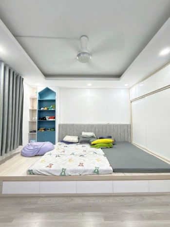 Lạc long quân, tb  34m2  5 tầng  hẻm 3m thông  chỉ 5.x 6664805