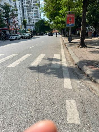 Tây hồ, hàng hiếm, 6 tầng, thang máy xịn, 2 phút là ra hồ 6668333
