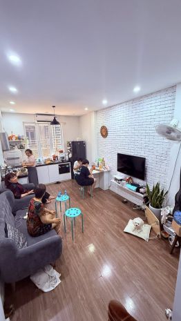 B.án nhà kim mã  vài bước ra phố  kinh doanh nhỏ  6.5 6668365