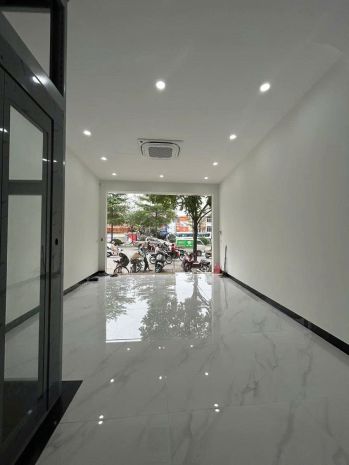 Mặt phố trường chinh, sát ngã tư sở, 40m2 6 tầng thang 6668969