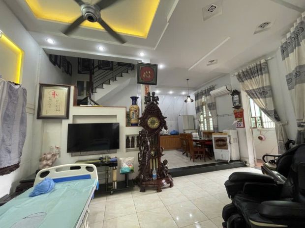 Lô góc 2 mặt xe tải đs 1 - 63m2 5 tầng  - cách 1 căn ra 6669095