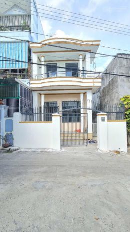 Bán nhà 2 tầng trung tâm tp. nha trang  gần biển, sổ 6670412
