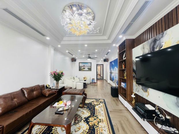 Bán nhà mặt phố ngô gia tự  7 tầng thang máy  nội thất 6670729