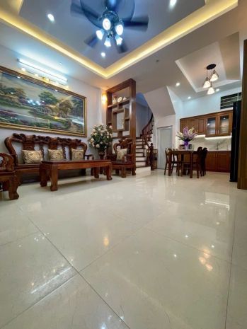Dương quảng hàm-40m giá 11 tỷ 500--dân xây-nội thất xịn-30m 6671158