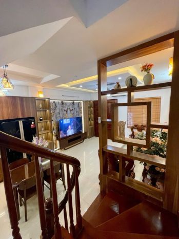 Dương quảng hàm-40m giá 11 tỷ 500--dân xây-nội thất xịn-30m 6671161