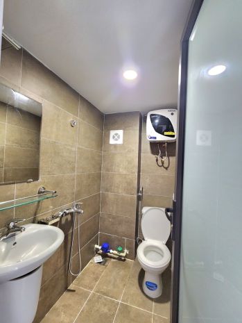 Ccmn hoa bằng-15 phòng full đồ,sát phố-ô tô đỗ cửa 60m-16 6671428