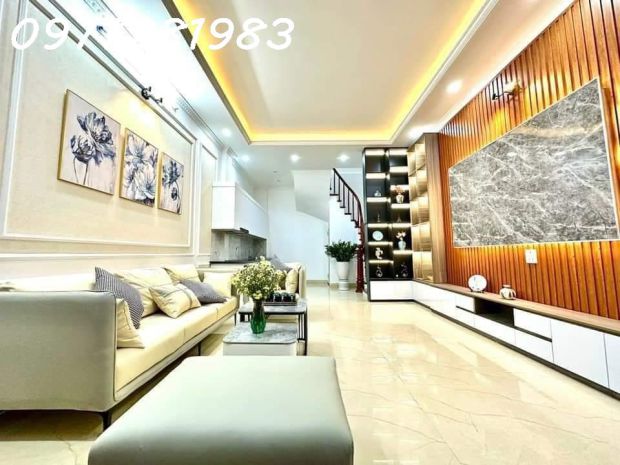 Gần nhổn  nhà mới 5 tầng  8 phòng khép kín 6671736