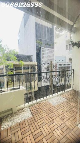 Quận_3 p12 lê văn sỹ- đẹp 5 tầng  hẻm nhựa 6m xe hơi 6671752