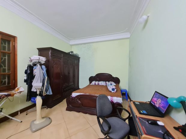 Bán nhầ mặt phố ngọc hà  hiếm vài bước công viên bách 6672364