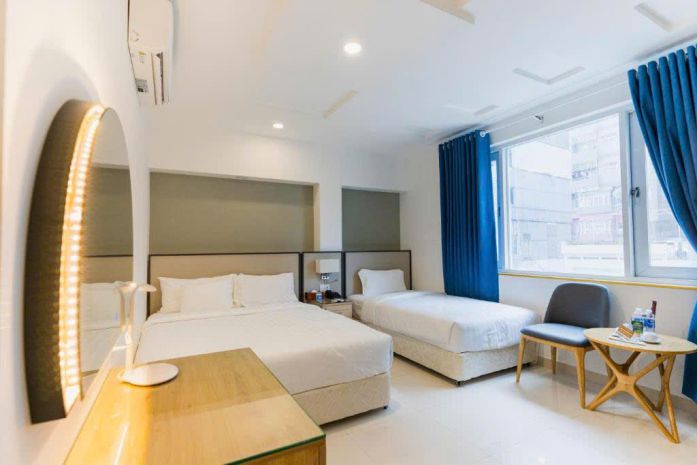 Bán khách sạn mặt tiền lương hữu khánh, phường phạm ngũ lão, 6672513